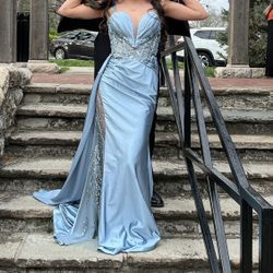 Blue Lace Prom dress