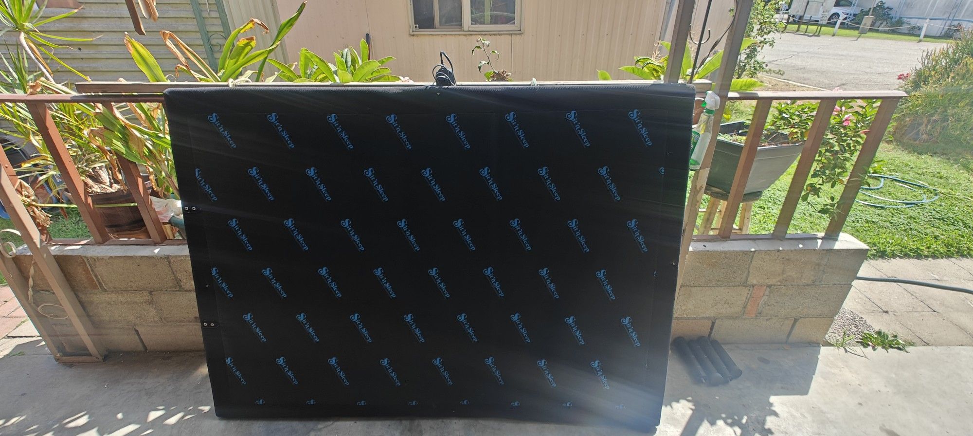 FREE BED FRAME 