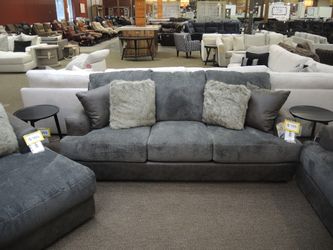 Catnapper Boulevard Steel Two Tone Sofa