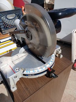 Delta Mitter Saw 10 in blade