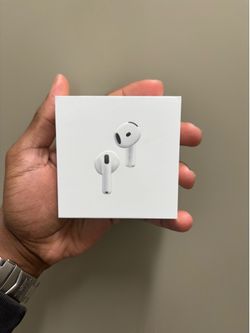 Air pods 4’s