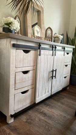 Farmhouse style Hutch - (multi purpose)
