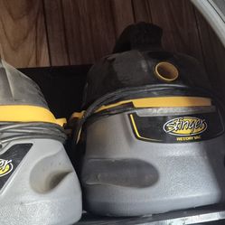 Stinger wet and dry vacuum