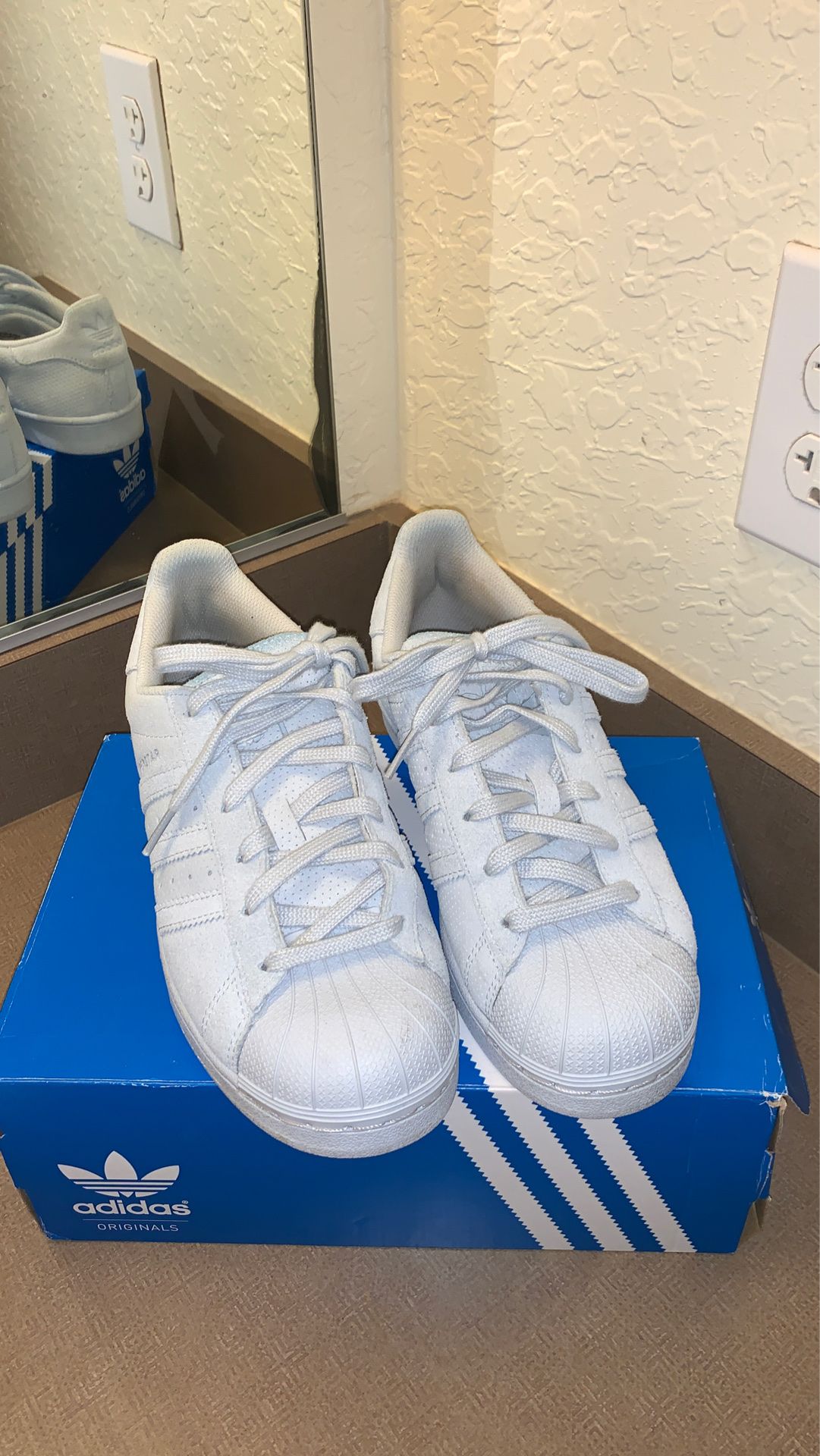 Adidas superstar Size