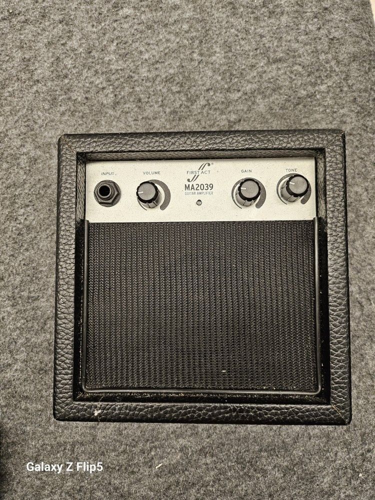 Mini Guitar Amplifier