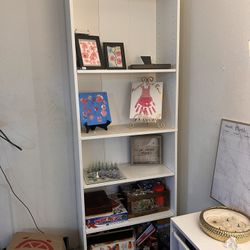 White Shelf - Nothing On It