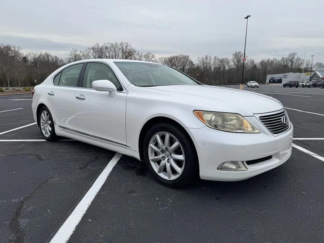 2007 Lexus LS 460
