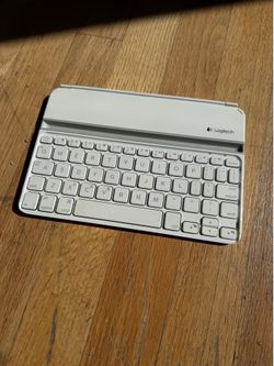 Logitech iPad Keyboard