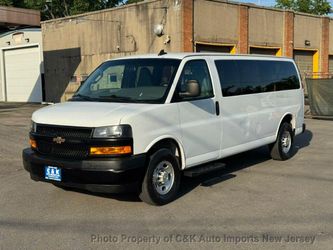 2022 Chevrolet Express Passenger