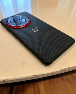One Plus 13 512gb UNLOCKED
