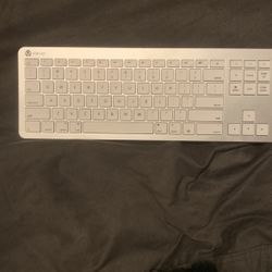 Wireless Mac keyboard 