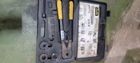 Apollo pex crimp tool set