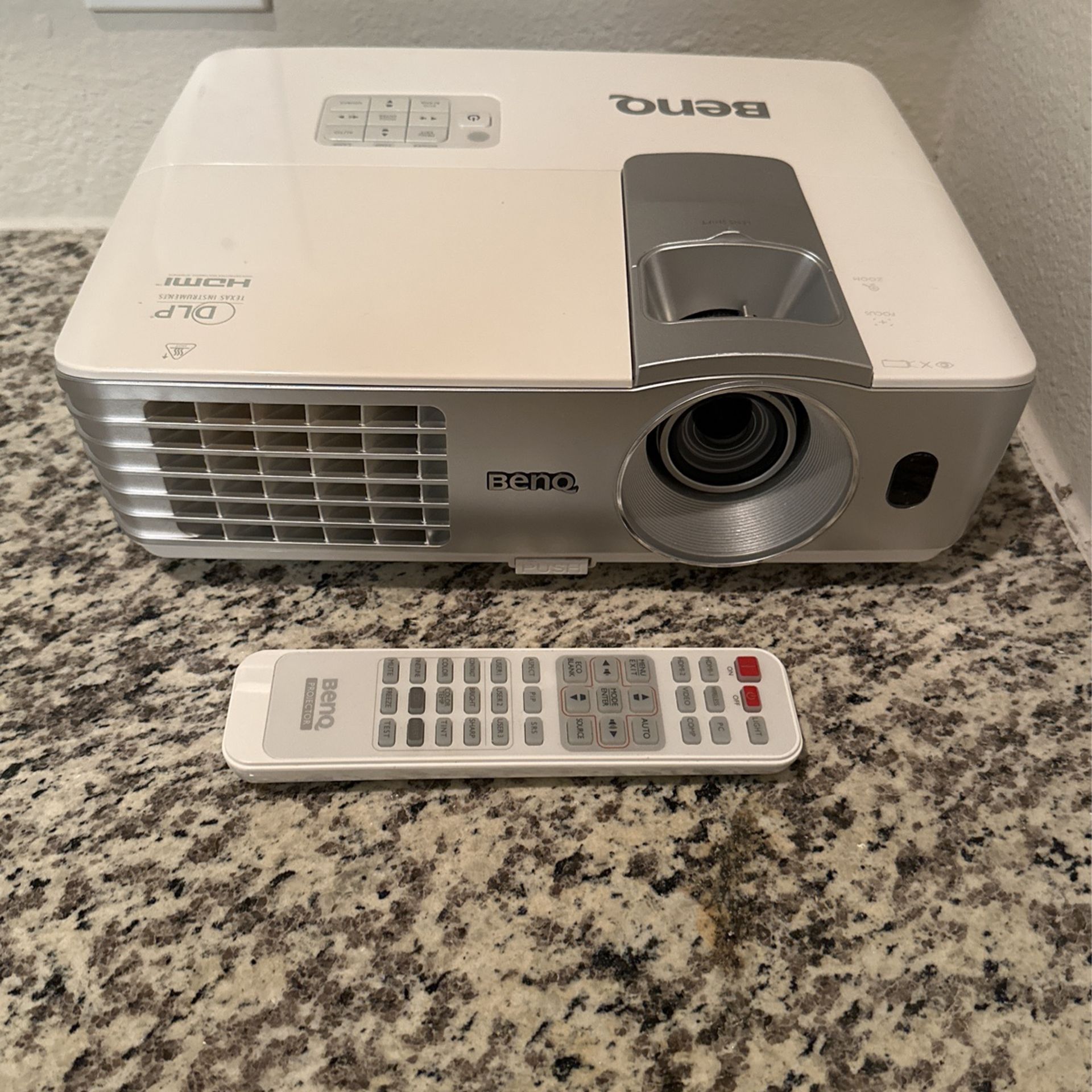 BenQ W1070 3D DLP Projector