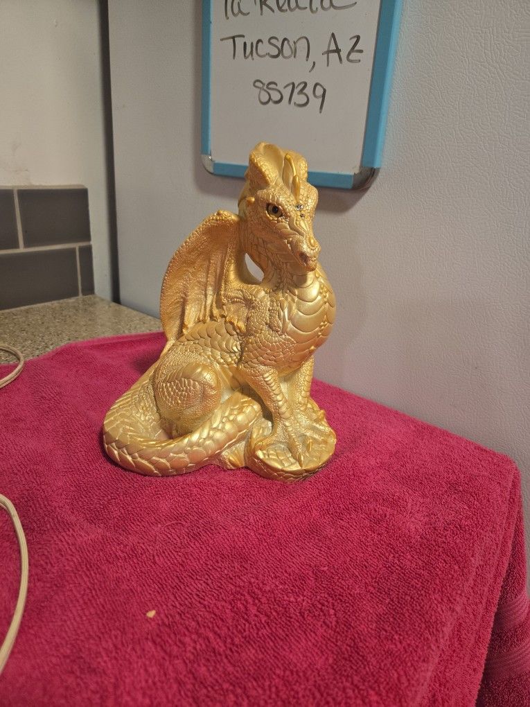 Windstone Editions/ Golden Dragon Series