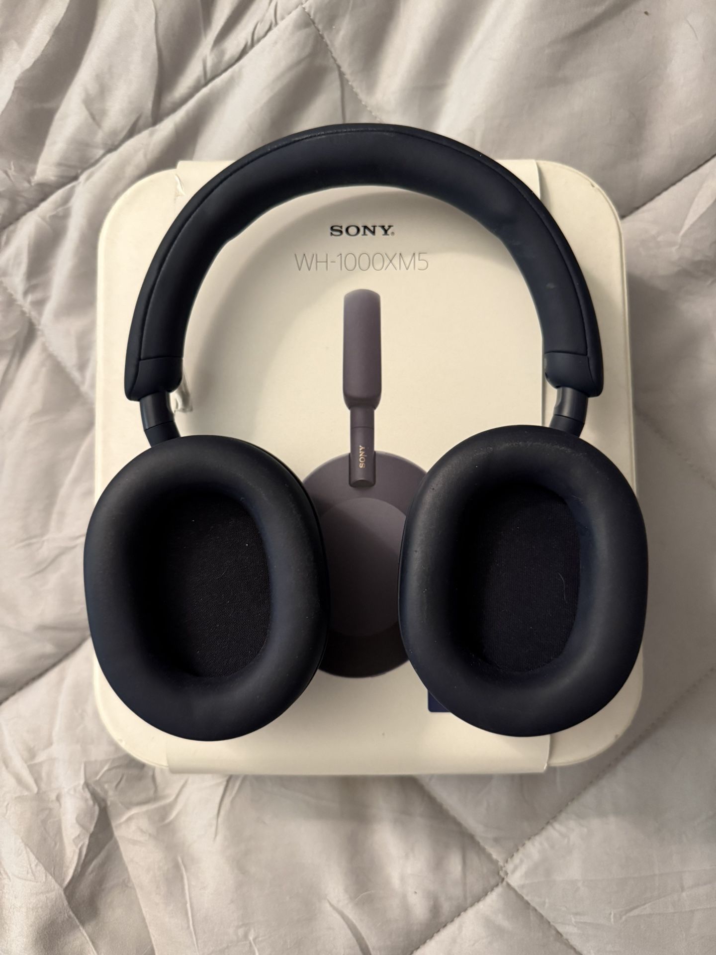 Wireless Headphones for Sale: Sony WH-1000XM5