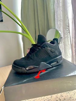 Air Jordan 4 Black Cat Sneakers size 4 youth