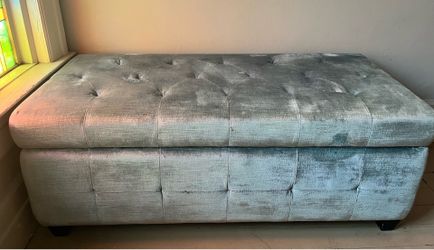 Large Storage Ottoman
