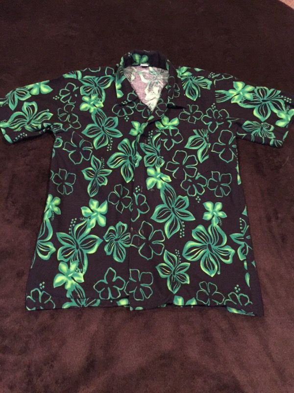 Size 4-5 Boys Hawaiian Shirt