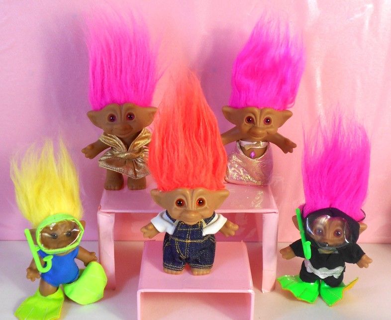 TROLL DOLLS LOT - 16 DOLLS