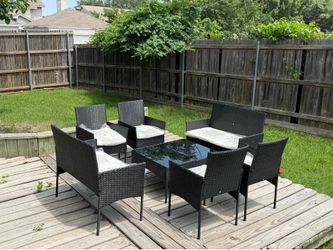 New inbox 8pc patio set with cushions