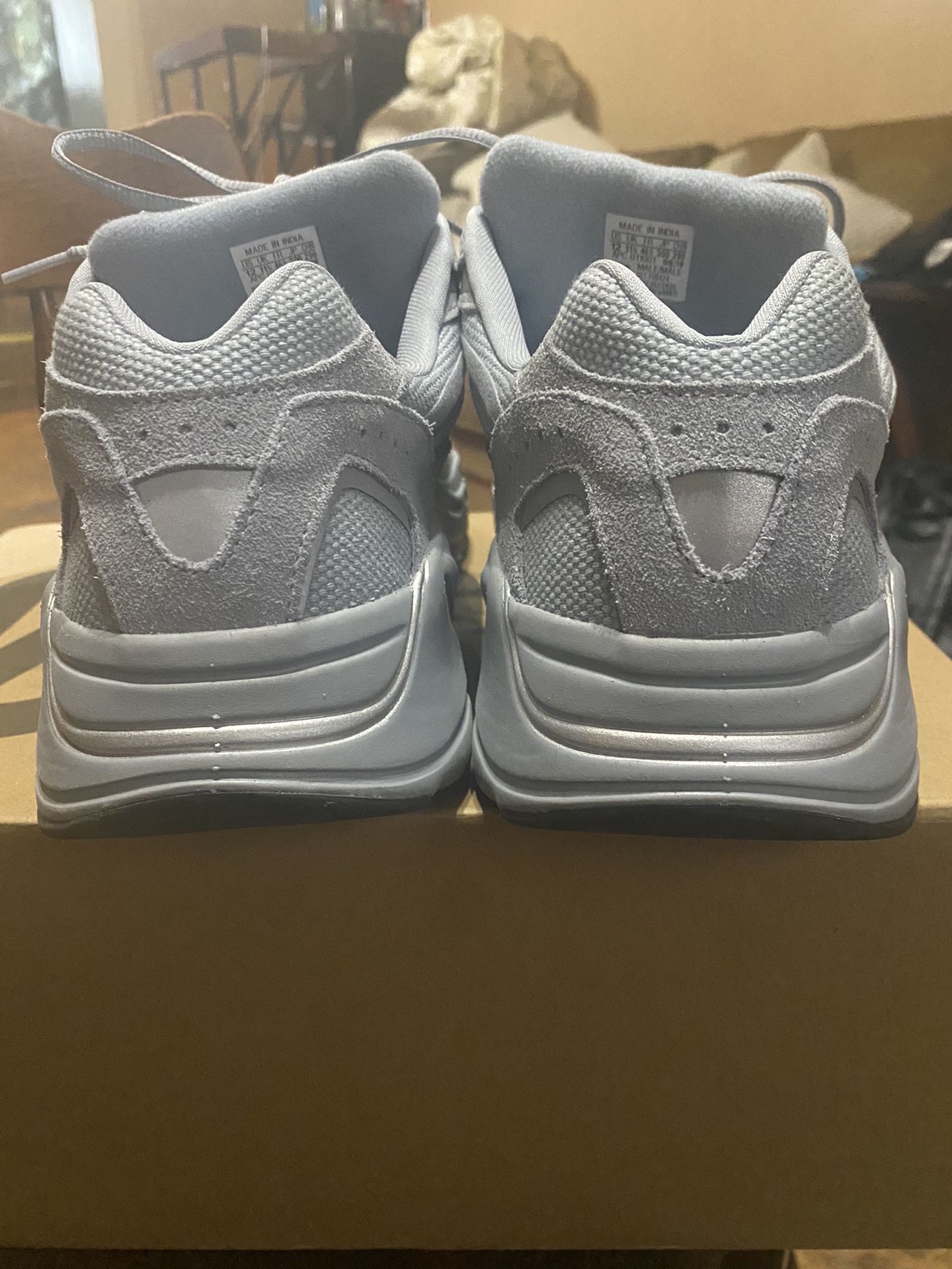 Yeezy 700 Hostpital blue size 12