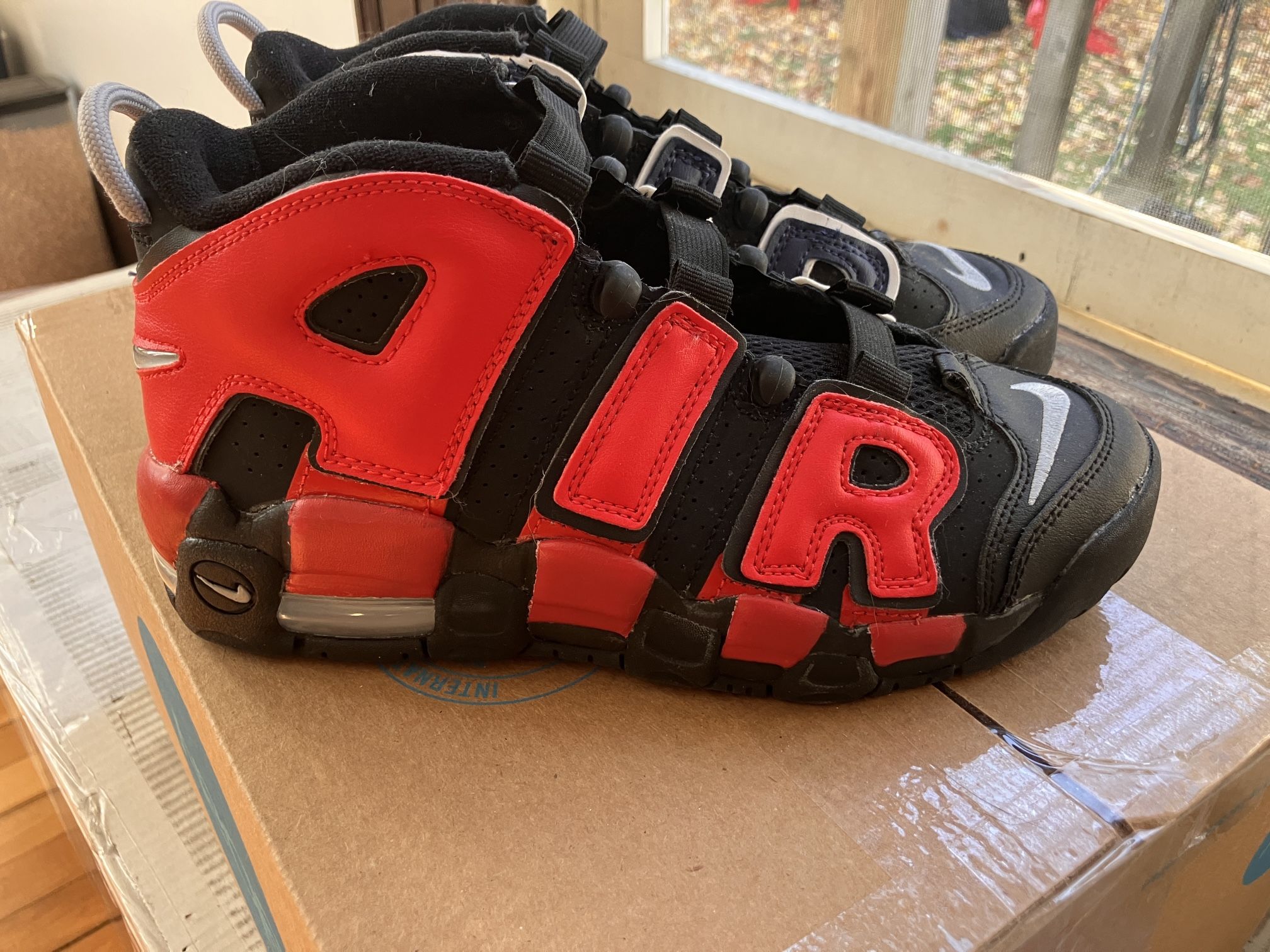 Nike Air More Uptempo Pippen - Nike Basketball Shoes - Boys Size 6.5