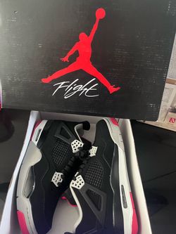 Air Jordan 4 Retro Bred Sneakers