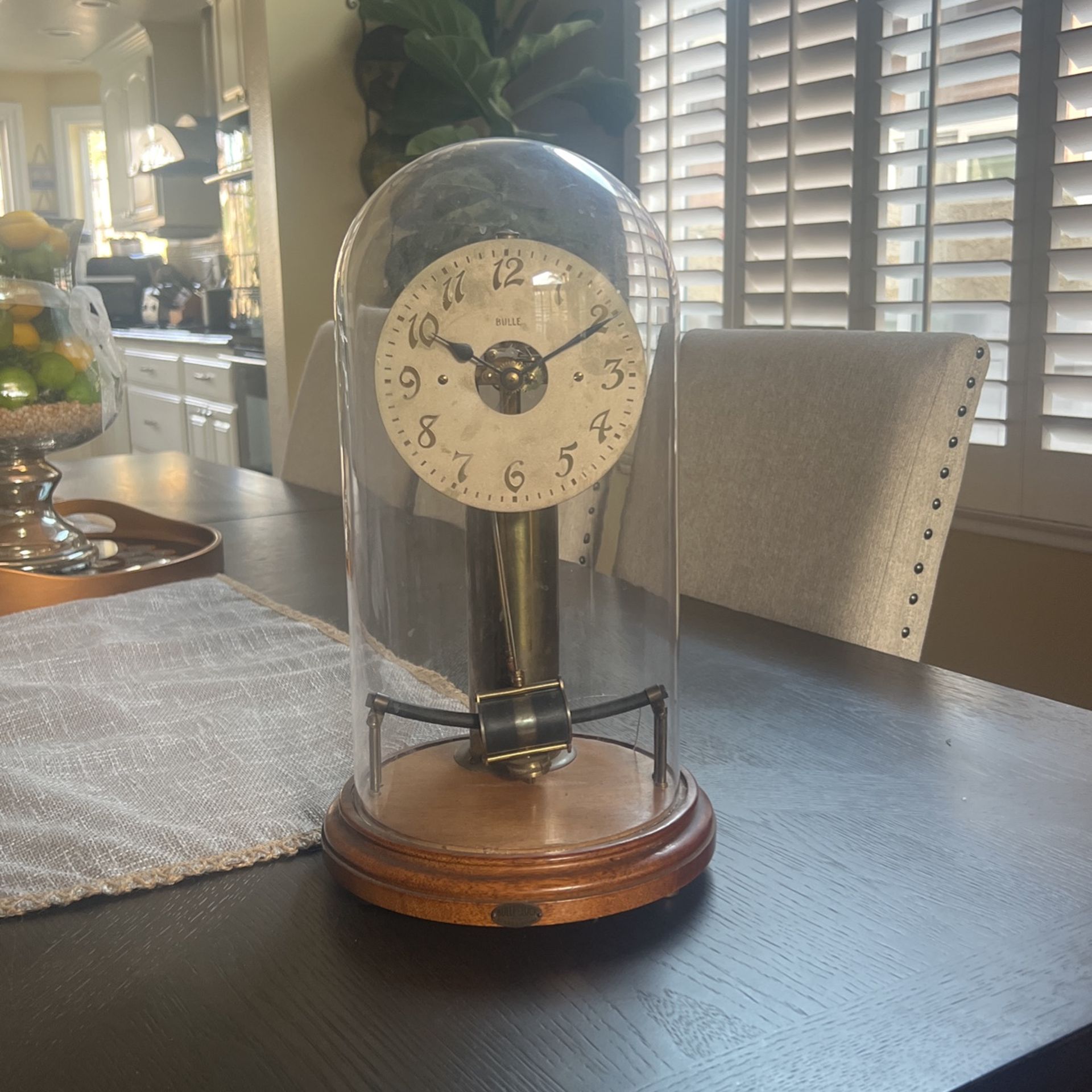 Antique Clock Bulle