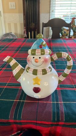 4 Cup Christmas Frosty Snowman Teapot
