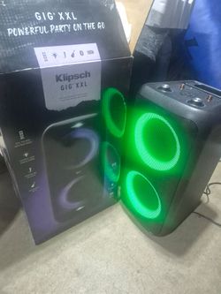 Klipsch Gig xxl portable Bluetooth speaker barely used