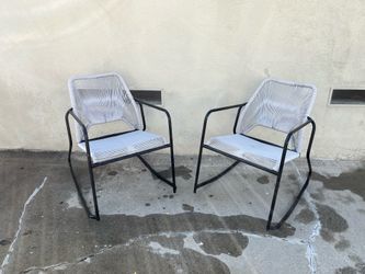 Pair of 2 outdoor rocking chairs
