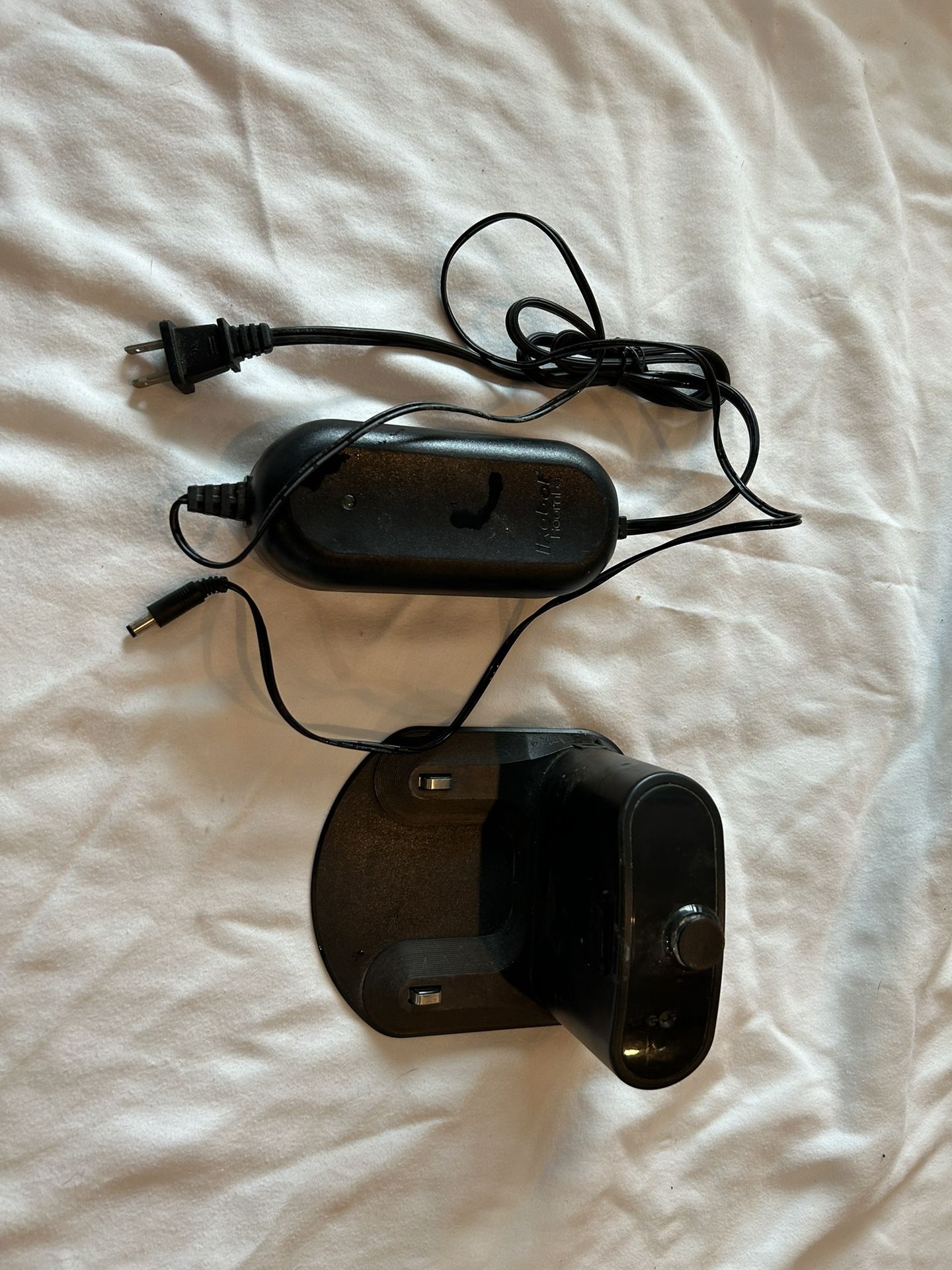 Roomba iRobot charging port