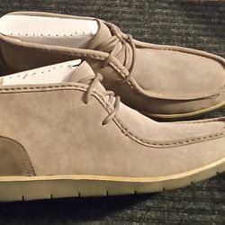 Ugg Hendrickson Men size 12, Brand New ONLY $80