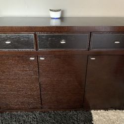 Dresser Brown 