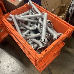 Herman Miller single Flo monitor Arm! We also have dual knoll sapper arms, standing desks, chairs, file cabs, and more available! 