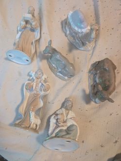 Lot of 6 Porcelain Nativity Figurines The Valencia Collection by Roman, inc