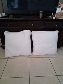 Set of 2 White Quilted Throw Pillows