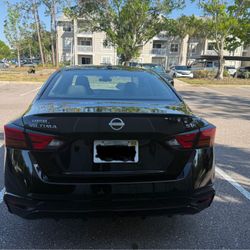 2023 Nissan Altima SV