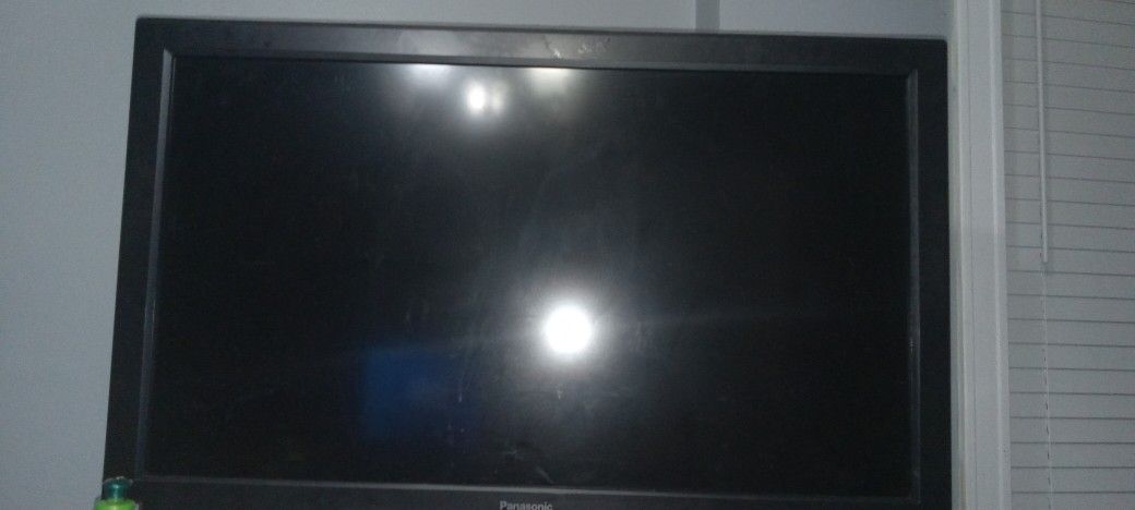 Black Panasonic Large  Flat Screen TV With Antenna