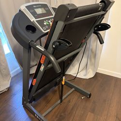Working Treadmill