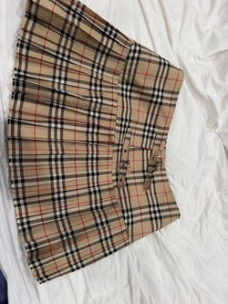Burberry skirt/kilt  women’s size 8