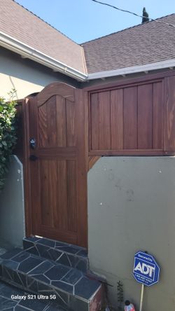 Wood /gates And Fence