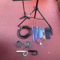 10+ PC Lot Of AV Gear Speaker Stand Cables And More 