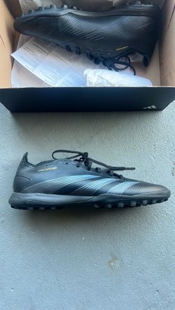 Adidas predator turf cleats (box included)
