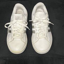 Adidas Shoes Size 6 1/2 Good Condition.      $25