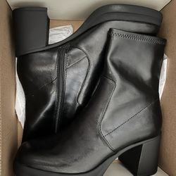 Women’s Size 10 Boots