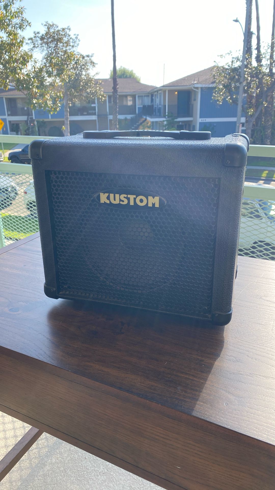 Kustom Kba10 1 X 10 Bass Combo Amplifier 1 X 10
