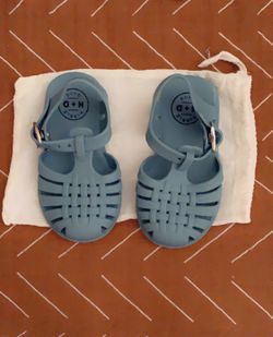 Rubber baby sandals