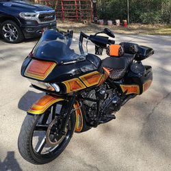 2017 Harley Davidson Road Glide Custom