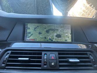 BMW iDrive infotainment navigation screen